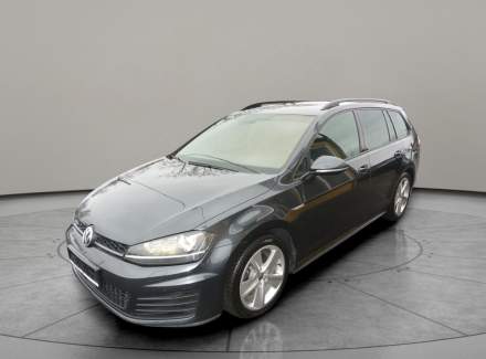 Volkswagen - Golf