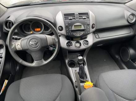 Toyota - RAV 4