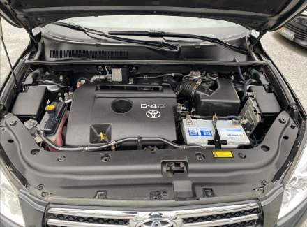 Toyota - RAV 4
