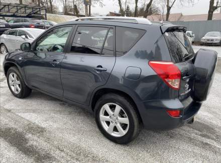 Toyota - RAV 4