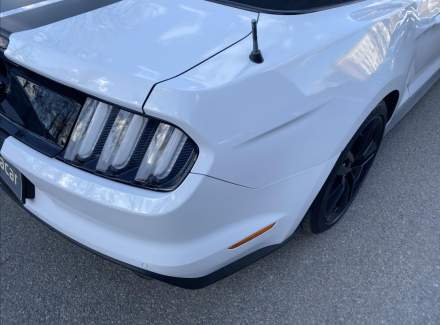 Ford - Mustang