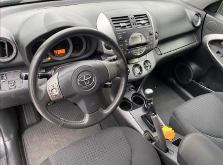 Toyota - RAV 4