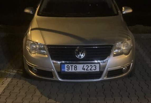 Volkswagen - Passat