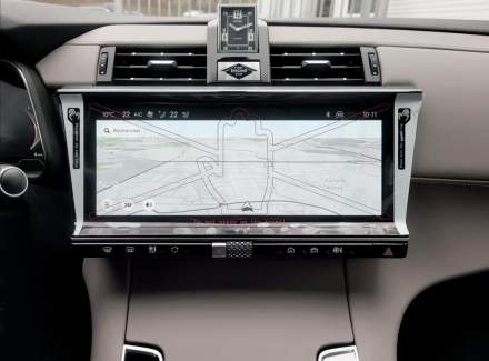 DS Automobiles - DS7 Crossback