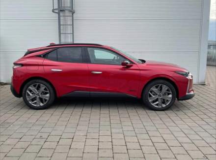 DS Automobiles - DS4