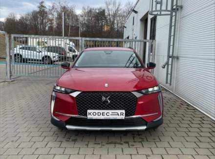 DS Automobiles - DS4