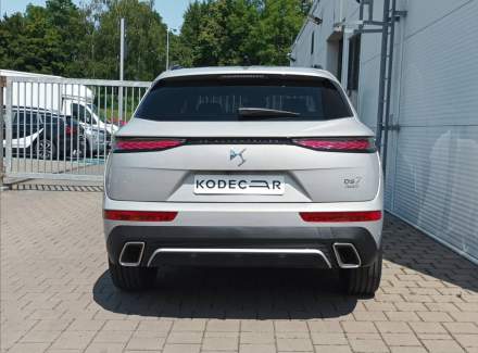 DS Automobiles - DS7 Crossback