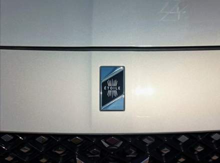 DS Automobiles - DS7 Crossback