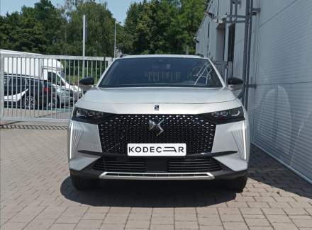 DS Automobiles - DS7 Crossback
