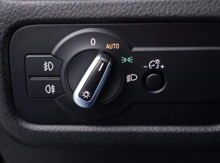 Volkswagen - Touareg