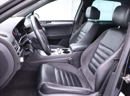 Volkswagen - Touareg