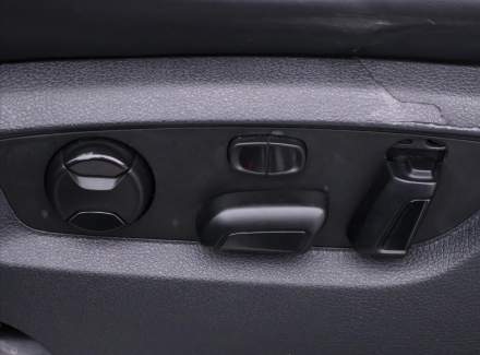 Volkswagen - Touareg