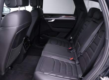 Volkswagen - Touareg