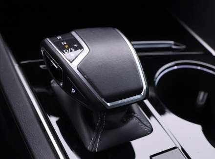 Volkswagen - Touareg