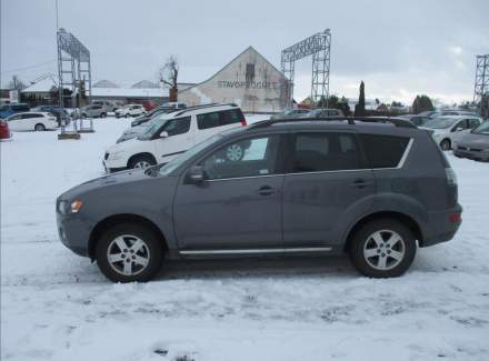 Mitsubishi - Outlander