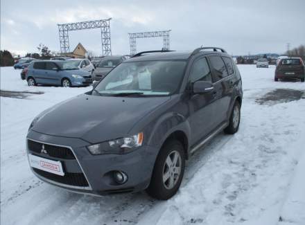 Mitsubishi - Outlander