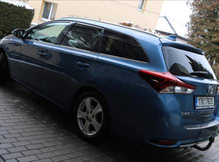 Toyota - Auris