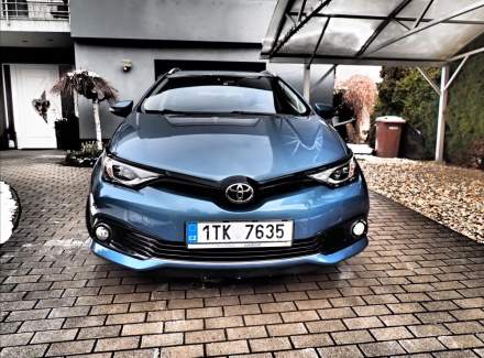 Toyota - Auris