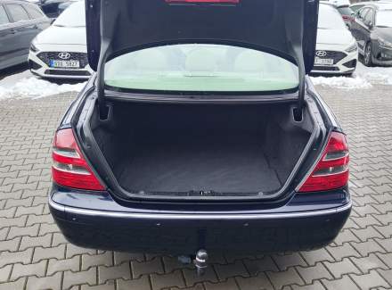 Mercedes-Benz - E-class