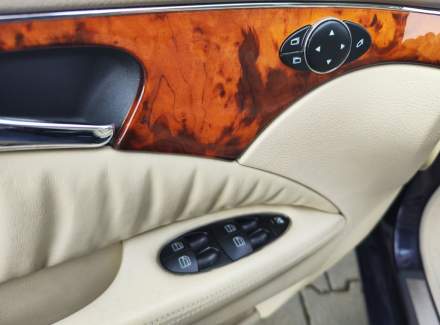 Mercedes-Benz - E-class