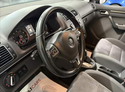 Volkswagen - Touran