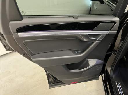 Volkswagen - Touareg