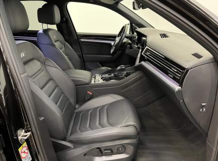 Volkswagen - Touareg