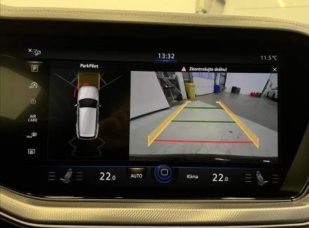 Volkswagen - Touareg