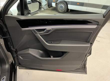 Volkswagen - Touareg