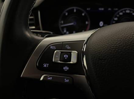 Volkswagen - Touareg