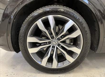 Volkswagen - Touareg