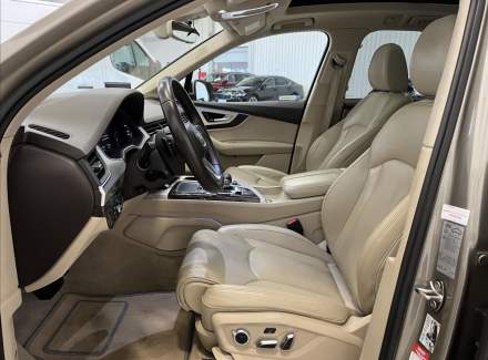 Audi - Q7