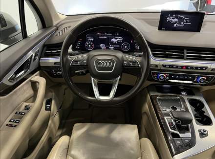 Audi - Q7