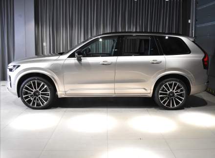Volvo - XC90