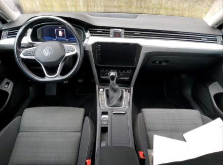 Volkswagen - Passat