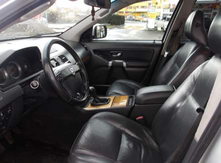 Volvo - XC90
