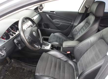 Volkswagen - Passat