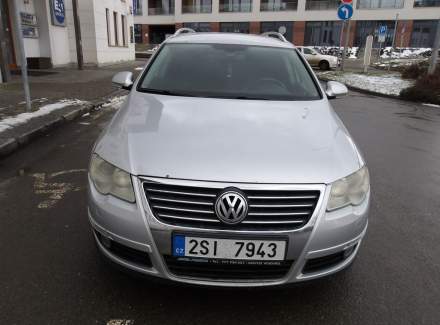 Volkswagen - Passat
