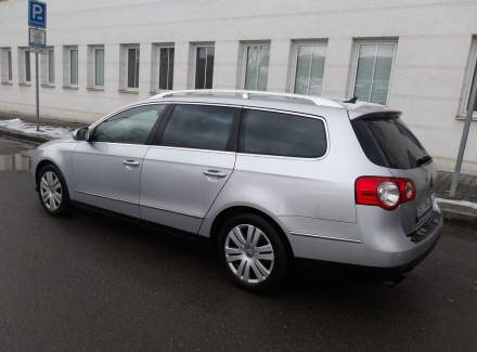 Volkswagen - Passat
