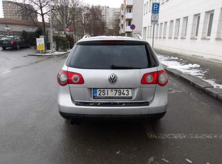 Volkswagen - Passat