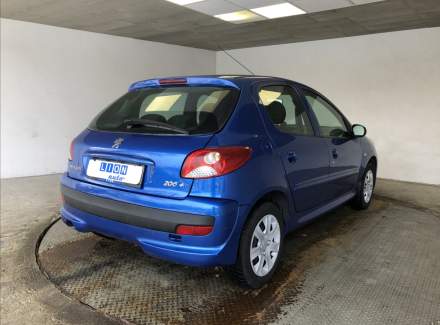 Peugeot - 206
