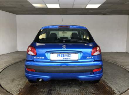 Peugeot - 206