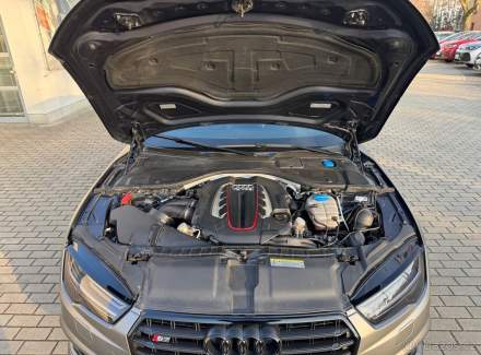Audi - S7