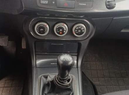 Mitsubishi - Lancer