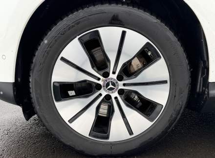 Mercedes-Benz - EQC