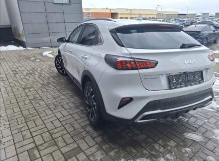 Kia - XCeed
