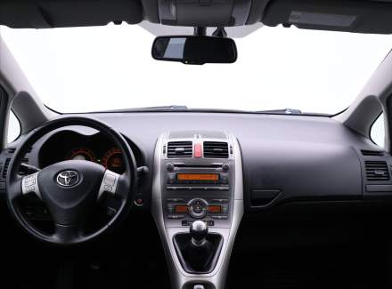 Toyota - Auris