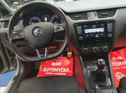 Škoda - Octavia