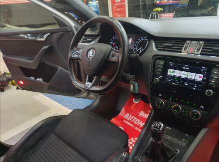 Škoda - Octavia
