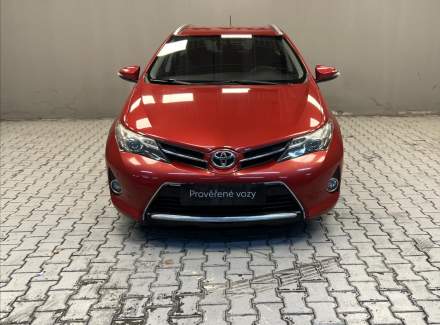 Toyota - Auris